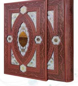 کلیات شاهنامه ( وزیری - چرم - قابدار کشویی - پلاک دار لبچاپ - کاغذ تحریر )