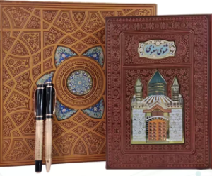مثنوی معنوی 1 عدد خودکار روان نویس طرح دار ( وزیری - چرم پلاک رنگی - جعبه لپتاپی )